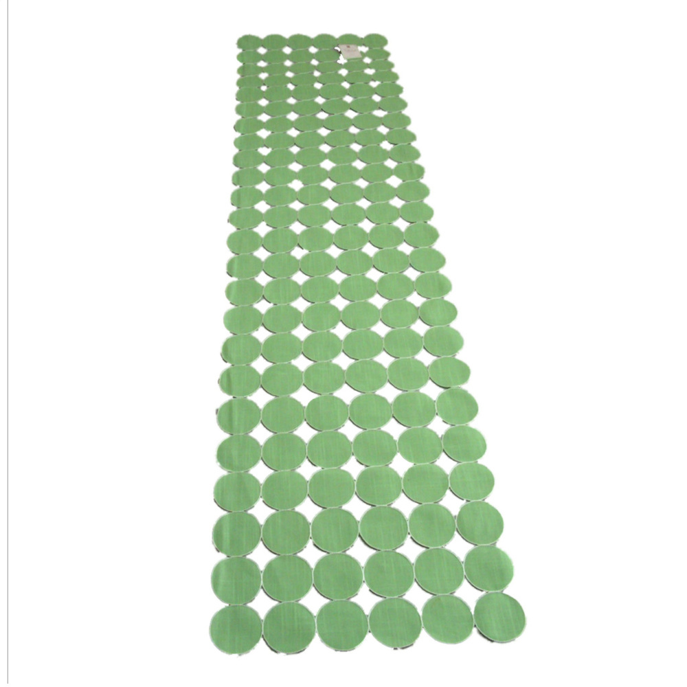 NWT Embroidered & cutwork Table Runner Pistachio